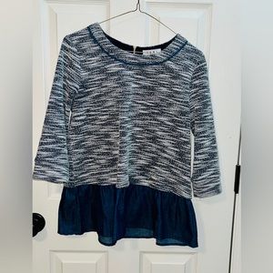 THML  cute  top XS.  Zipper in the back